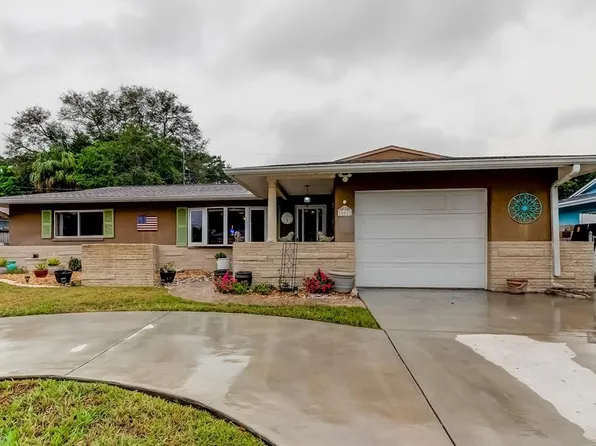 502 E LAKE DRIVE, LARGO, FL 33771