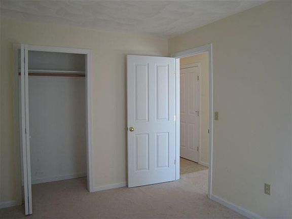 3rd image of 197 High St Unit 305