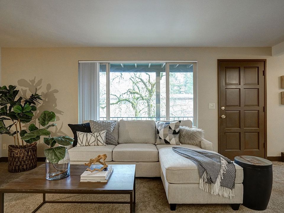 1st image of 410 476 Vista Ave SE #468