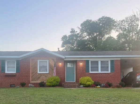5459 Plateau Rd, Fayetteville, NC 28303