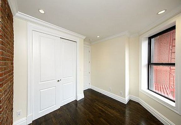 3rd image of 350 E 13th St APT 8