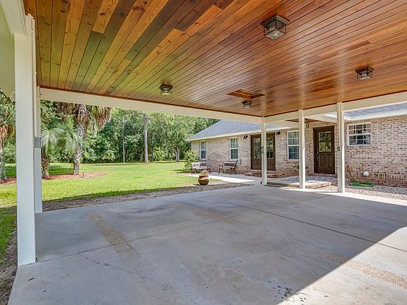 4th image of 82 Fox Hollow Ln