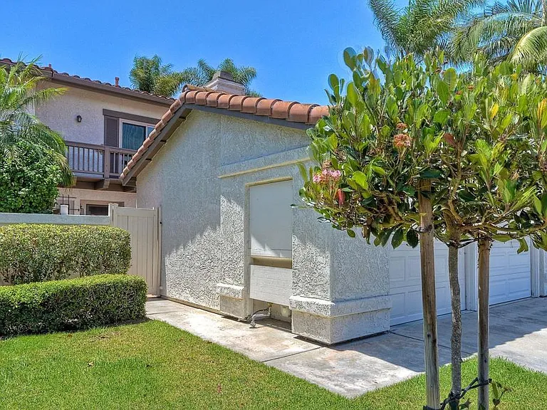 6805 Briarwood Dr — Photo 28