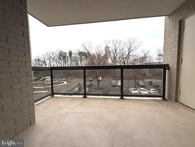 307 Yoakum Pkwy #310 — Photo 30