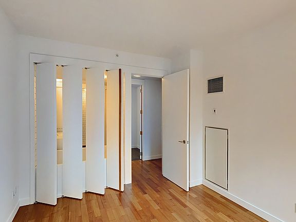 4th image of 15 William St APT 16B