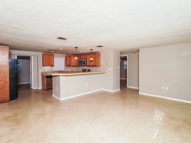 5917 Missouri Ave — Photo 3