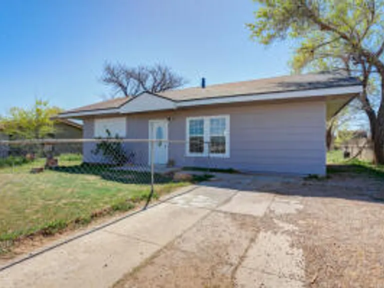 918 E Rice St — Photo 1