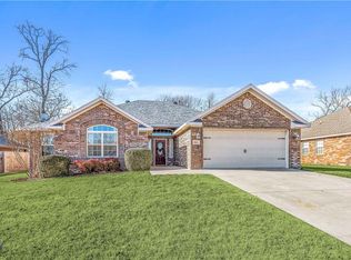 541 Timber Ridge St, Centerton, AR 72719