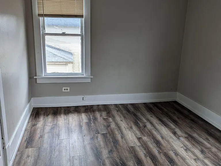 1229 Peck St — Photo 15