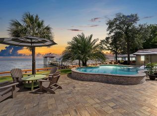 5938 E Bay Blvd, Gulf Breeze, FL 32563