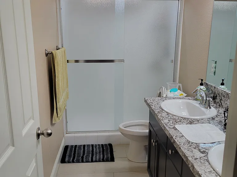 3300 Salem Ave — Photo 16
