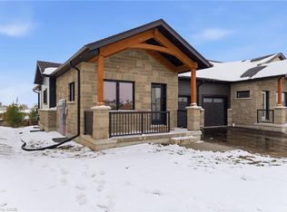 29 Weymouth St #25, Elmira, ON
