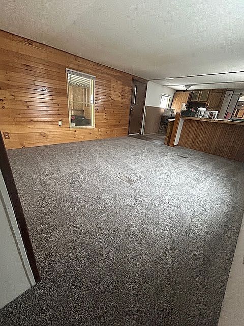 1st image of 126 Norton Dr