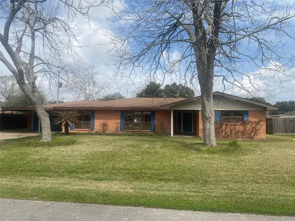 8102 Dellanera Dr, Hitchcock, TX 77563