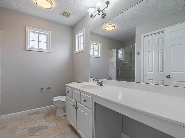 211 Harmony Ct — Photo 19