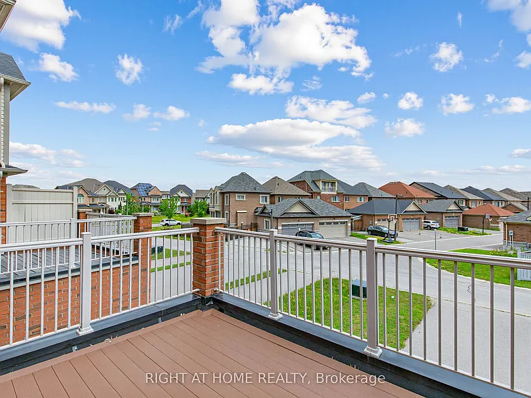 2628 Bur Oak Ave — Photo 17
