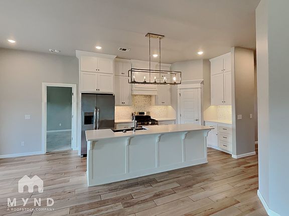 2nd image of 4105 Palmetto Trl