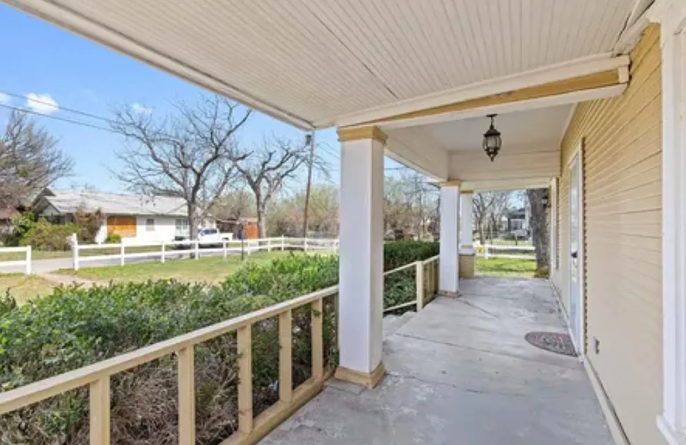 3 bed, 1605 sqft, $1,500 — Photo 4