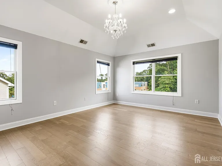 33 Melbloum Ln — Photo 14