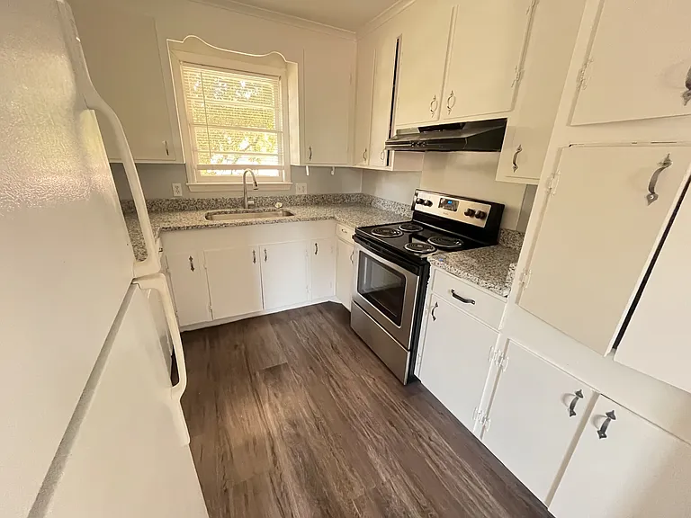 312 N Parson St — Photo 2