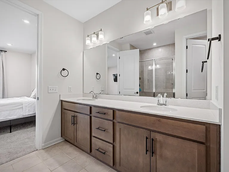 217 Brooks Springs Dr — Photo 24