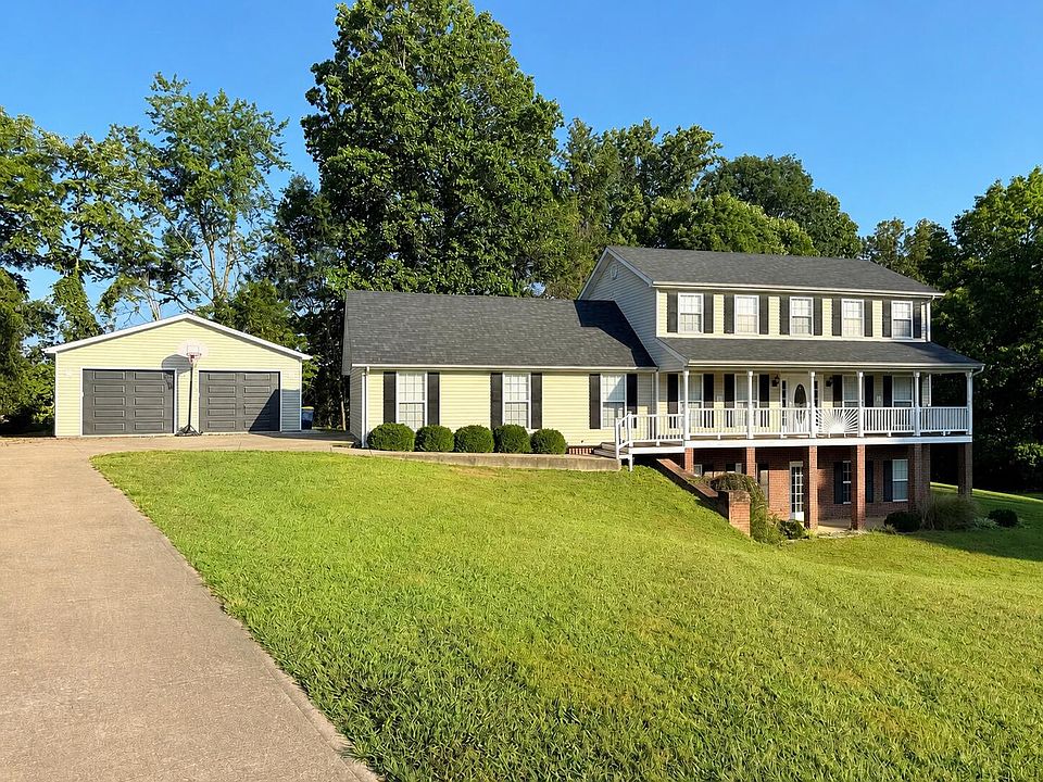 1st image of 207 Byrda Way