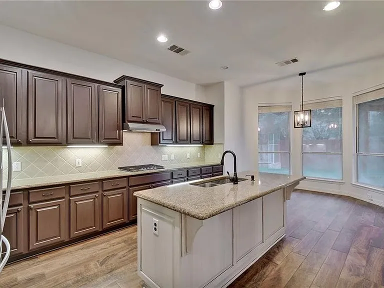 2814 Cool River Loop — Photo 10