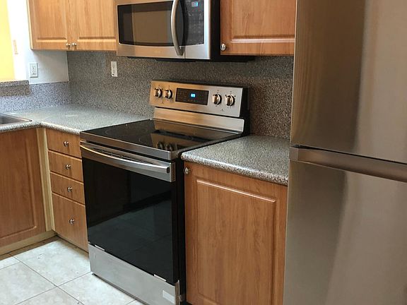 3rd image of 5410 NW 107th Ave APT 507