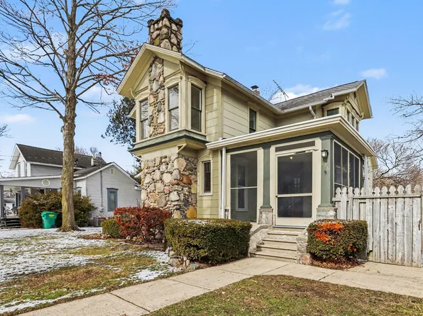 228 W Jackson St, Mendon, MI 49072