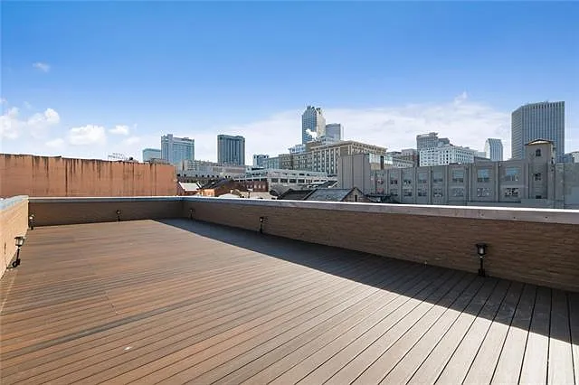 310 N Rampart St #D — Photo 9
