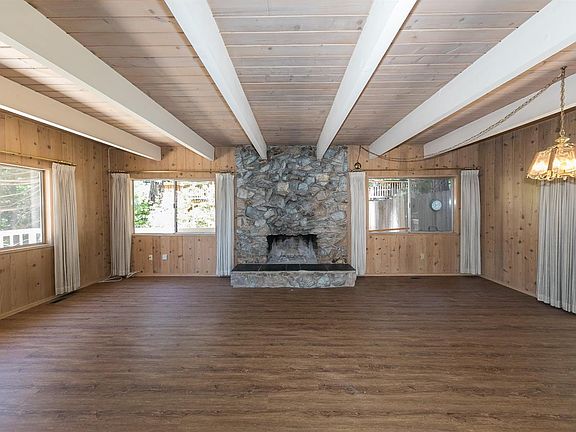 3rd image of 229 Heliotrope Dr