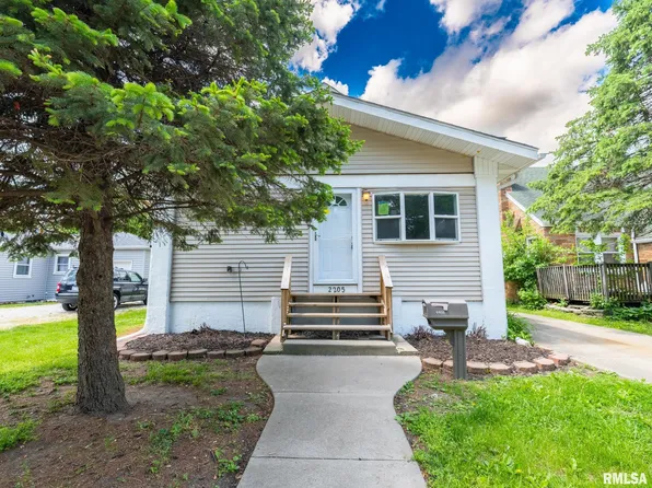 2205 N North St, Peoria, IL 61604