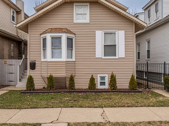 3rd image of 3526 N Oketo Ave