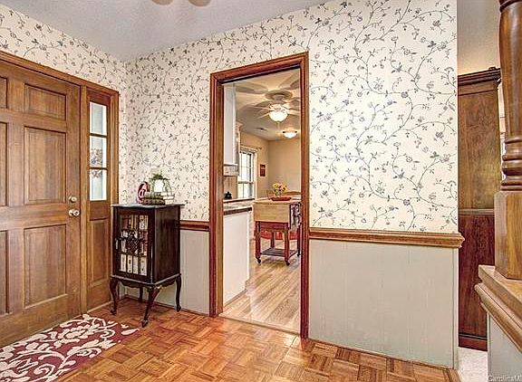 2nd image of 920 Wishing Well Ln