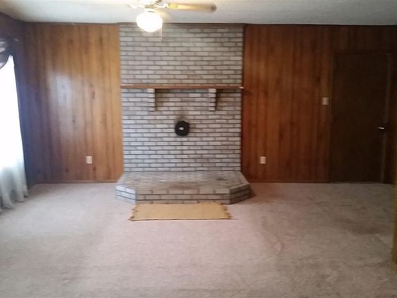 4th image of 2207 Crestwood