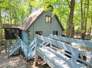 195 Bellingham Dr, Bushkill, PA 18324