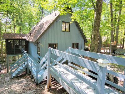 195 Bellingham Dr, Bushkill, PA, 18324