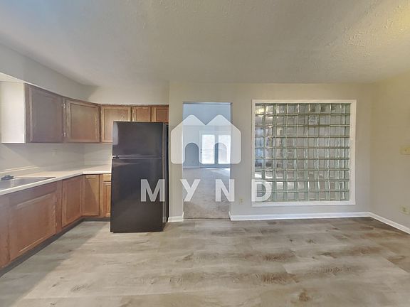 5th image of 4021 E 46th St