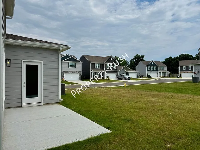 7535 Bendire Loop — Photo 45