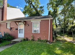 498 Cypress Dr, Coraopolis, PA 15108