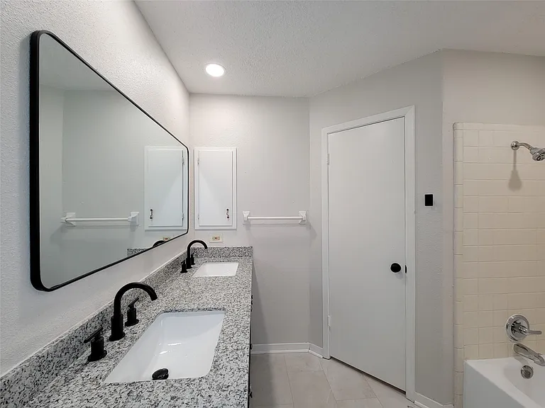14403 Cypress Branch Dr — Photo 25