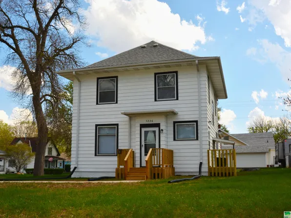 5220 Morningside Ave, Sioux City, IA 51106