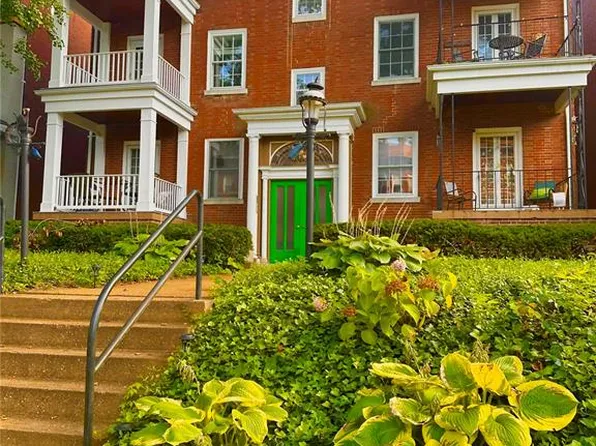 4530 McPherson Ave APT 2E, Saint Louis, MO 63108