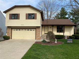 2850 Forrest Green Dr, Decatur, IL 62521