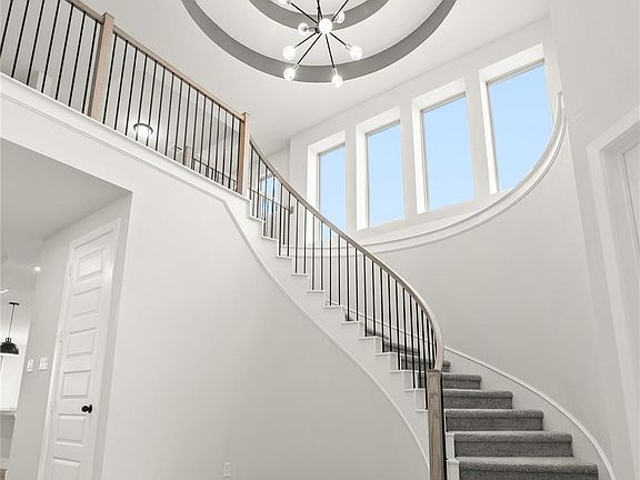 2nd image of 5606 Sandcastle Ridge Dr