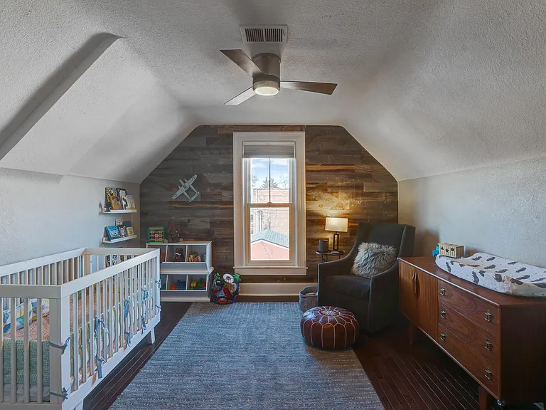 145 S Corona St — Photo 15