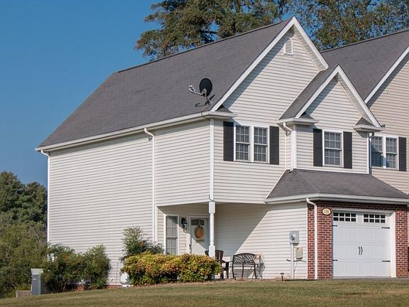 2nd image of 110 Village Ct #6