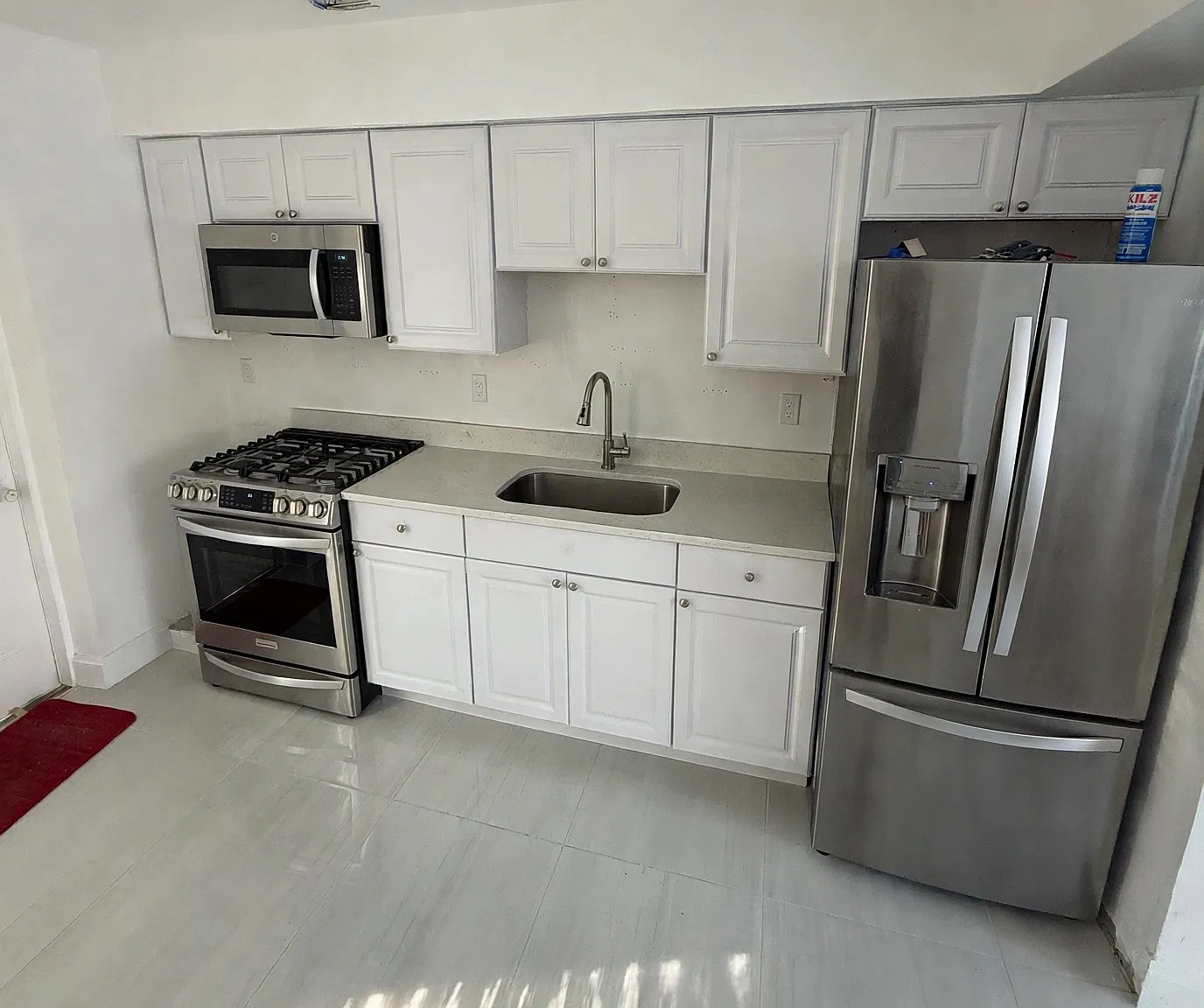 1 bed, 852 sqft, $1,699 — Photo 1