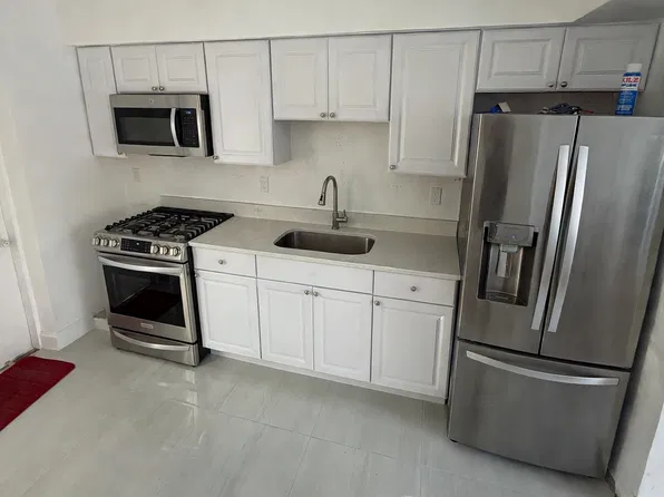 2456 Lincoln St #5, Hollywood, FL 33020