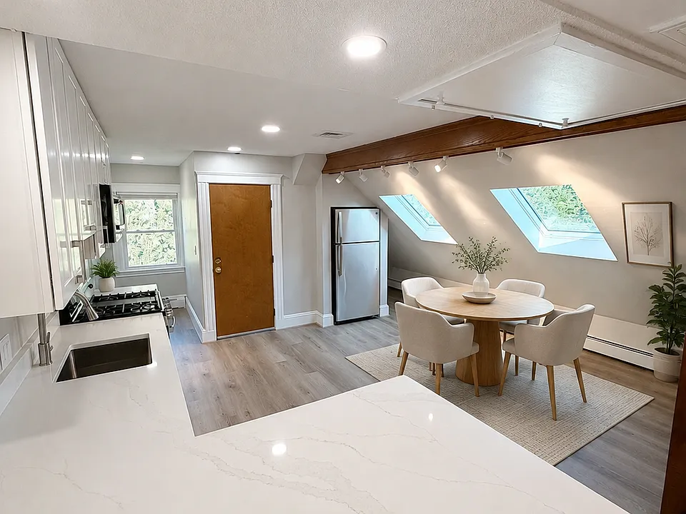 7 Lovejoy St #3